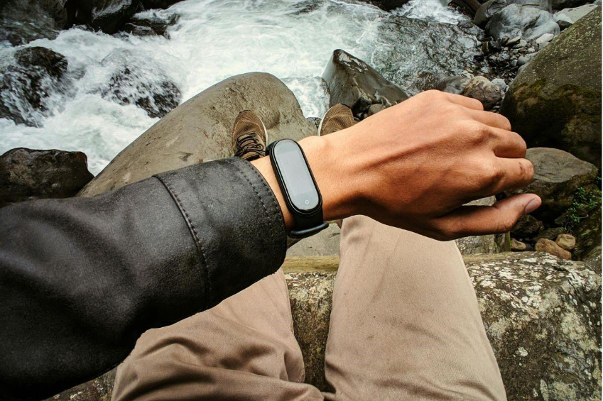 La Xiaomi Smartband 10 es una de las pulseras deportivas más completas y avanzadas de su categoría