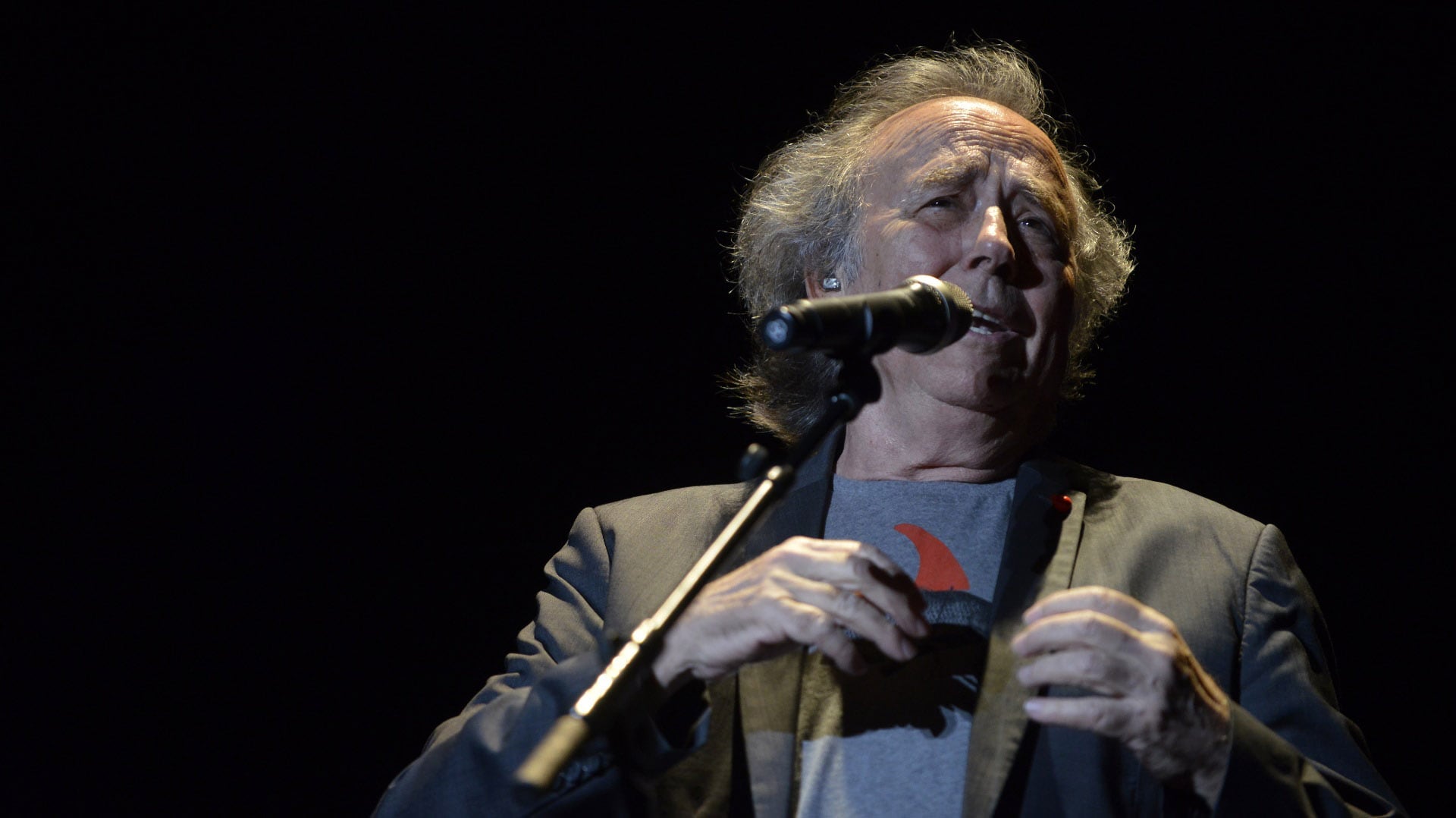 “Que no nos hagan invisibles, que escuchen y respeten nuestras preferencias”, reclama Serrat al pedir mayor reconocimiento y participación para las personas mayores. (Gustavo Gavotti )