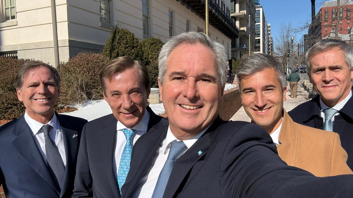 Pablo Quirno y el equipo del gobierno argentino que firmó el acuerdo comercial con Estados Unidos