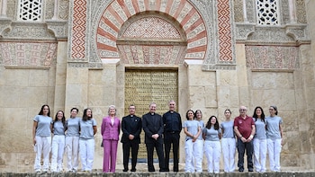 La restauración de la Puerta de San Ildefonso de la Mezquita-Catedral de Córdoba revela secretos arqueológicos y recupera colores olvidados