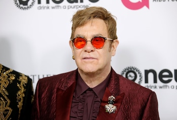 La actuación de Elton John provocó lágrimas entre varios asistentes a la boda (REUTERS/Danny Moloshok)