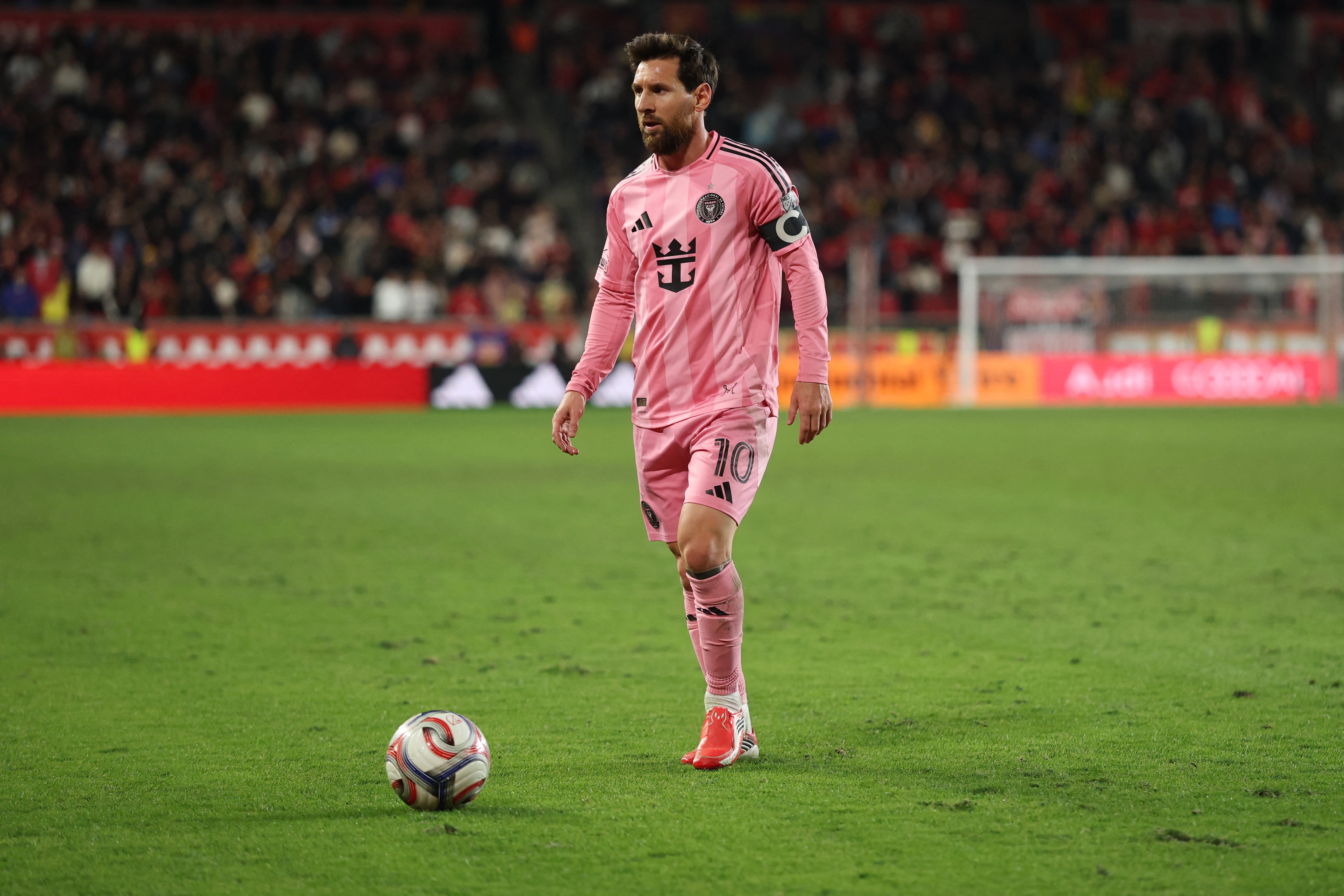 Lionel Messi fue suplente en el encuentro del Inter Miami ante New York Red Bulls por la MLS (Photo by ELSA / GETTY IMAGES NORTH AMERICA)