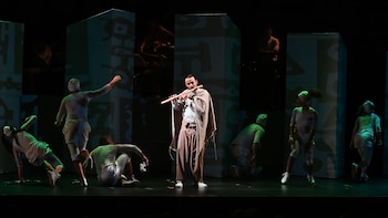 ‘La flauta mágica’ llega al Konex con una vuelta acrobática que saca a Mozart del molde
