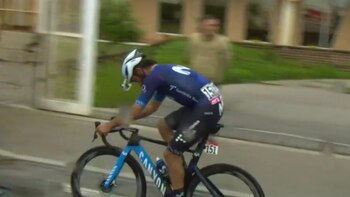 El colombiano no pudo participar en el sprint final debido a una caída. Foto: Movistar Team