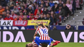 Rodrigo Mendoza sufre un esguince