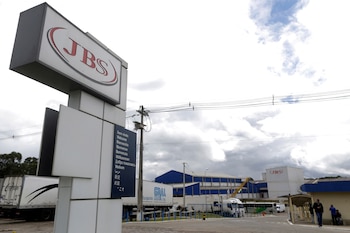 Vista general de la empresa brasileña de procesamiento cárnico JBS SA en la ciudad de Lapa, en el estado de Paraná (Brasil) (REUTERS/Ueslei Marcelino/Foto de archivo)
