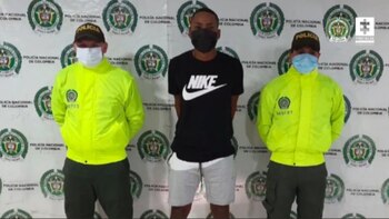 El hombre es señalado de