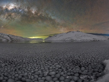 “La fotografía nocturna se tiene que planificar. Tengo que saber el paisaje, la orientación, dónde va a estar la Vía Láctea y cómo va a estar el clima”, especificó Heis sobre esa búsqueda minuciosa que le dio una tremenda identidad a su trabajo