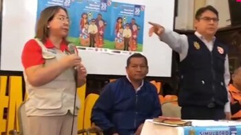 Sismo sorprende en conferencia de