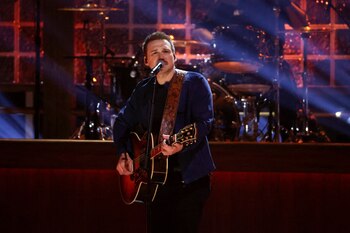 Morgan Wallen performs at the