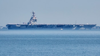 El portaaviones USS Gerald R. Ford superó el récord de despliegue más largo de la Marina de EEUU tras 295 días en el mar