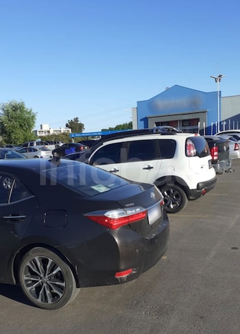 Fueron a hacer las compras y les robaron una mochila del auto: la Cámara dio vuelta el fallo y el supermercado deberá indemnizarlos