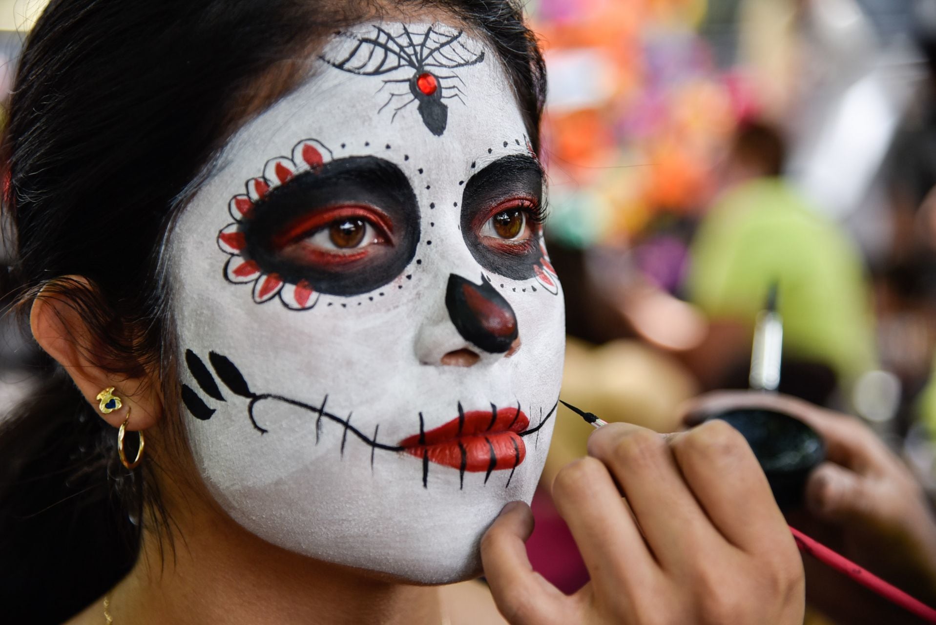 Los maquillajes de catrina más sencillos para verte espectacular sin gastar mucho este Día de Muertos 2026