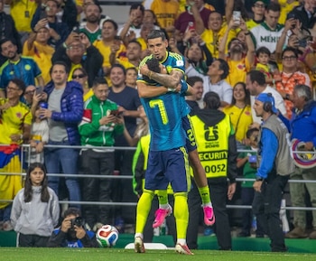 Luis Díaz y Daniel Muñoz fueron dos de los jugadores más destacados del debut de la selección Colombia ante Uzbekistán - crédito Juan Antonio Sánchez/Colprensa