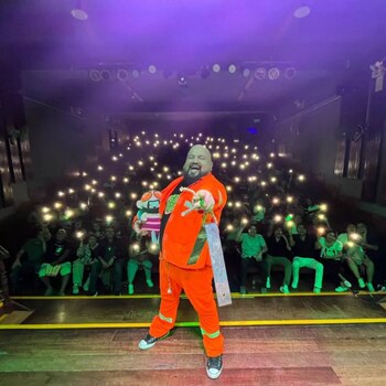 'El Tobi' durante una presentación.
