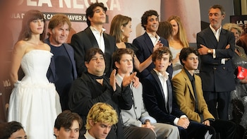 ‘La bola negra’ comienza a planear su estrategia para los Oscar: Guitarricadelafuente y el resto del elenco aplicarán a los premios de reparto