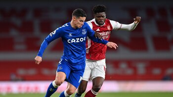 Con James Rodríguez como titular,