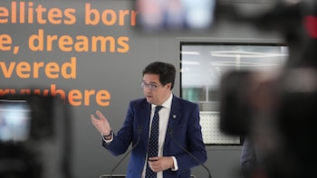 López replica a Trump que España cumple "a rajatabla" el acuerdo sobre las bases y "ejerce su soberanía libremente"