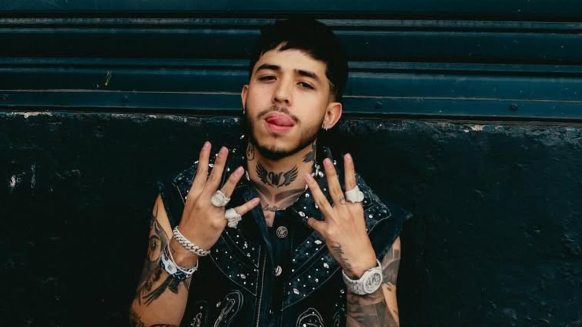 El streamer paisa reveló la millonada que pagó por su traje para su primera alfombra roja de los Latin Grammy - crédito @westcol / Instagram