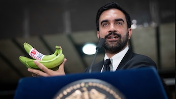 Comerciantes de Nueva York preparan demanda contra Mamdani por su plan de supermercados públicosPorJeremías Baldantoni