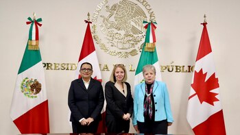 ( De derecha a izquierda)