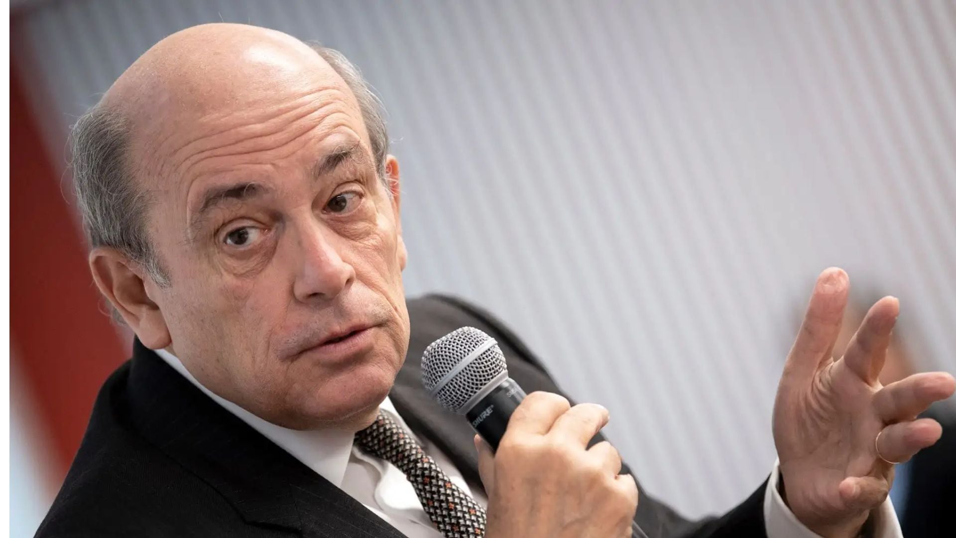 Hugo de Zela precisó que existen planes de evacuación listos para ser aplicados en caso de que la situación se agrave, buscando trasladar a los ciudadanos a zonas más seguras y, si es necesario, facilitar su regreso a Perú - Créditos: Andina.