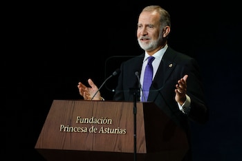 El rey Felipe VI, durante la ceremonia de entrega de los Premios Princesa de Asturias 2026 en Oviedo. (EFE/Ballesteros)