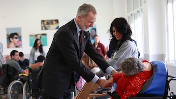 El Rey protagoniza una "cercana"