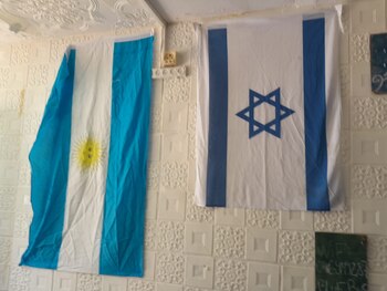 Las dos banderas en el