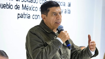 Denuncian entrega de mantas a