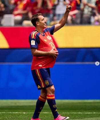 Celebración de Mikel Oryazabal. (Instagram @sefutbol)