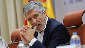 Medio millar de académicos piden a Marlaska que 'libere' la documentación histórica del Archivo de Interior