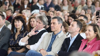 Sánchez, frente a los "tecnoligarcas