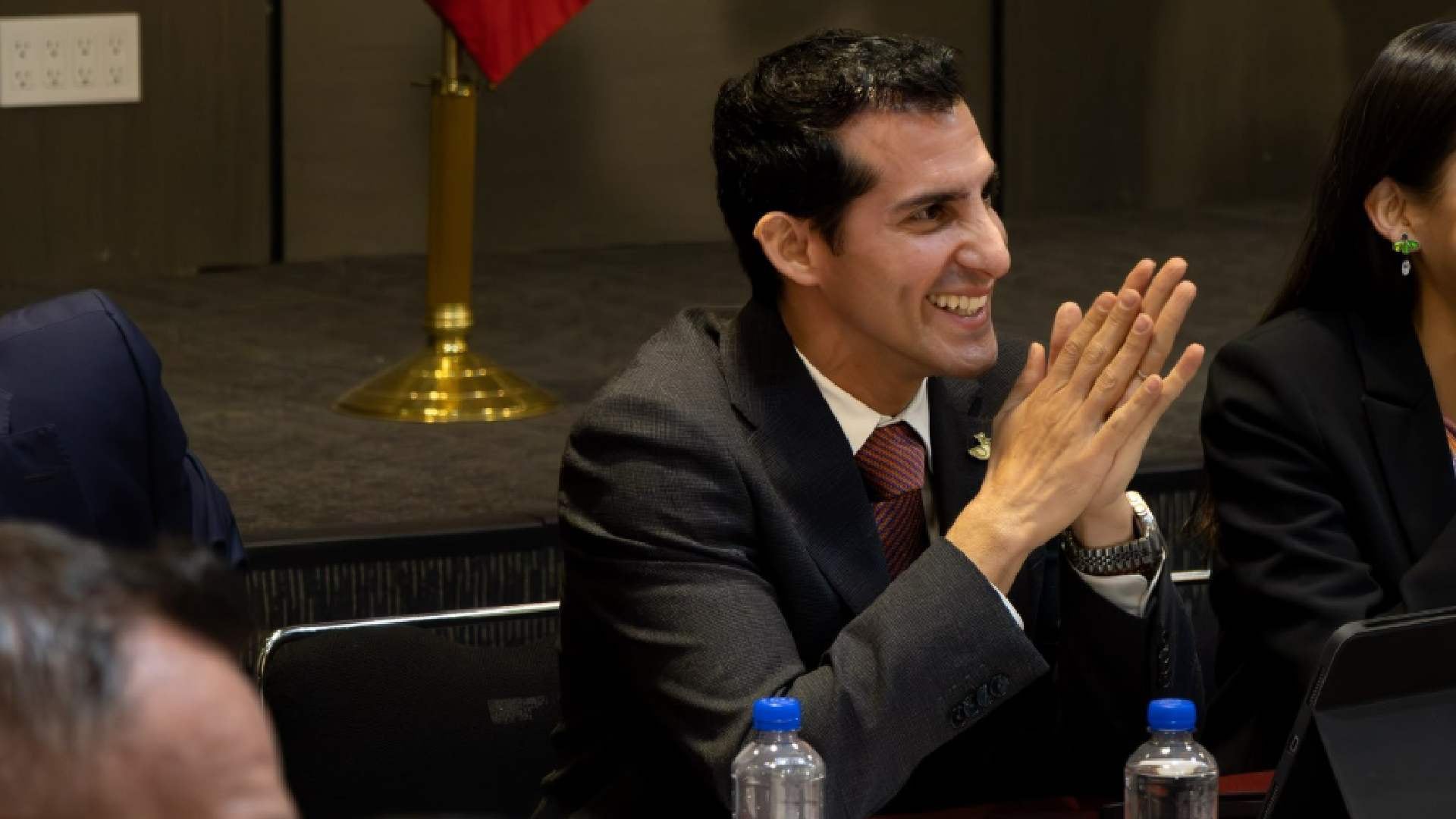 Estalla otro escándalo en la Conade: Rommel Pacheco nombra a masajista como administrador de la dependencia