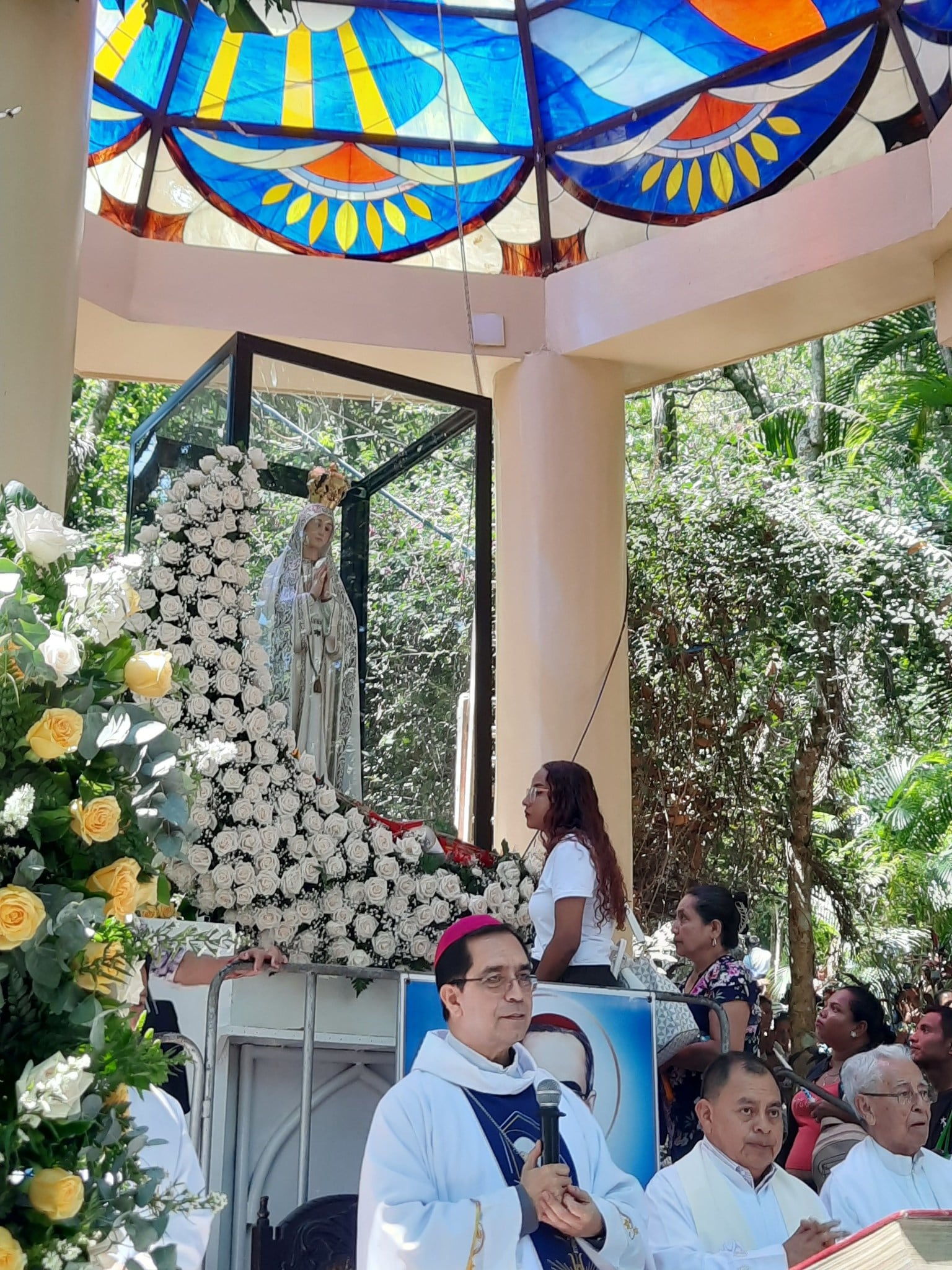 Desde Portugal hasta el corazón de Centroamérica, la devoción se renueva en una celebración multitudinaria. Detalles de una jornada religiosa que dejó huella en la historia reciente (Foto cortesía Católicos El Salvador)
