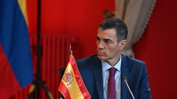 Sánchez felicita a Kast por