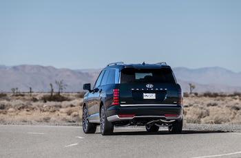 La Hyundai Palisade Híbrida, distribuida en Colombia por el Grupo Astara, tienegarantía de siete años o 140.000 kilómetros y sistema de sonido Bose de 14 parlantes.