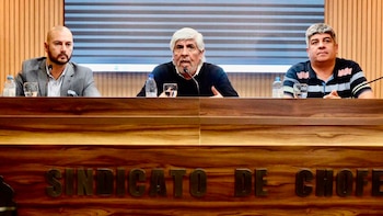 Hugo Moyano, Pablo Moyano y el abogado Javier Moral