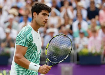 Carlos Alcaraz en Queen's (Reuters/Peter