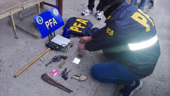 Armas y herramientas, parte de