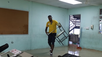 Nuevo ministro de Educación de Panamá mantendrá la compra de computadoras pese a las investigaciones
