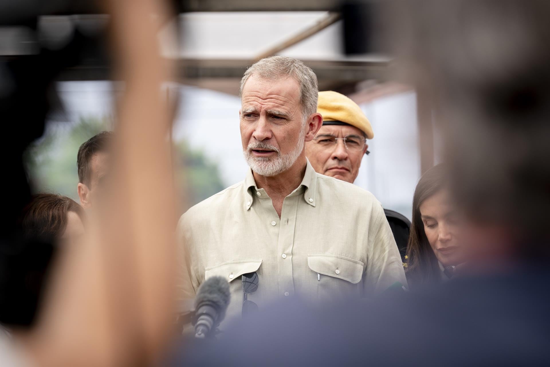 El Rey sigue la crisis de Ceuta con "indignación" y afirma que "el Estado debe velar por su seguridad"