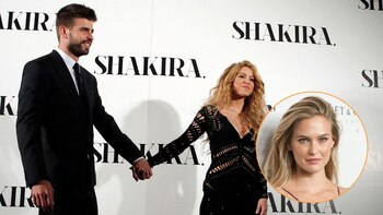 Piqué junto a Shakira, y
