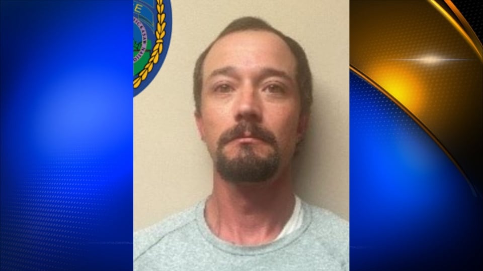 Acusan de asesinato a un exdetective por un tiroteo en el puente George Washington