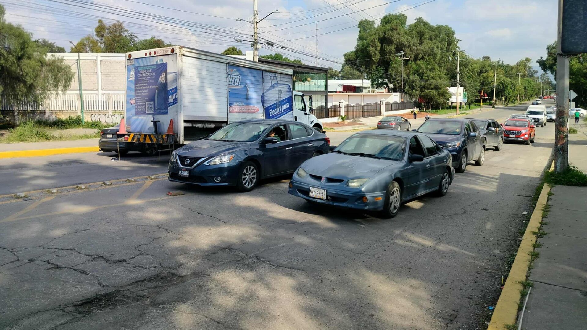 Autos con placas expedidas en 2021 tienen diversos descuentos (Jorge Contreras/Infobae México)