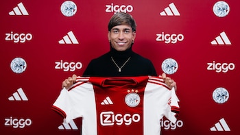 Oficial: Maher Carrizo dejó Vélez