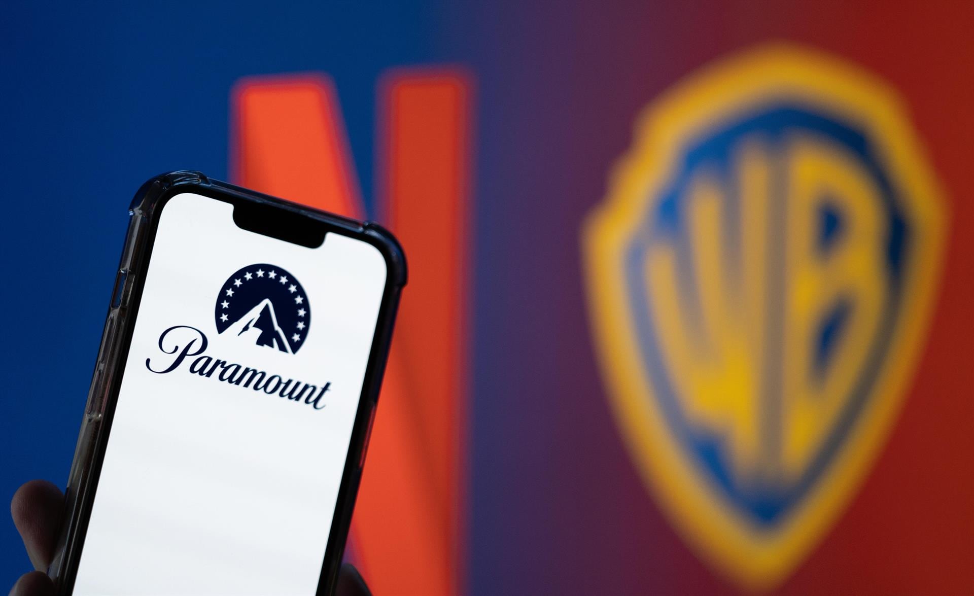 Warner recibe una «propuesta revisada» de Paramount