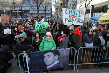 Grupos de personas han mostrado