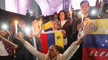 Cientos de venezolanos protestan en