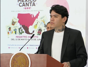 La presidenta Claudia Sheinbaum presentó la segunda edición de México Canta junto a Junior H y Majo Aguilar en Palacio Nacional. - (Youtube)
